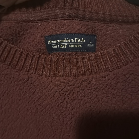 Abercrombie and Fitch Soft A & F Sherpa Large Maroon, GUC. - Picture 2 of 9